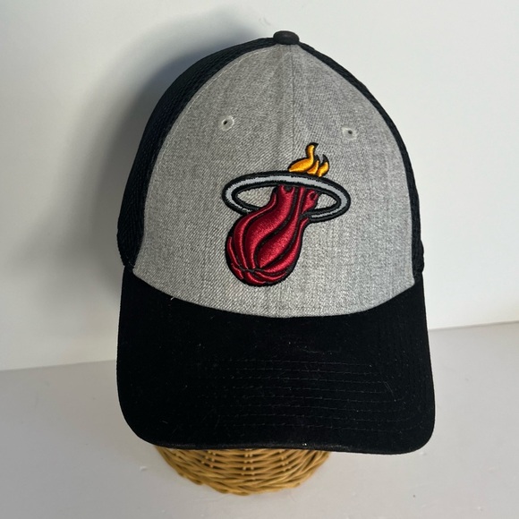 Miami Heat NBA Snapback New Era Hardwood Classics Black Gray 9fifty Med/Large - Picture 3 of 8
